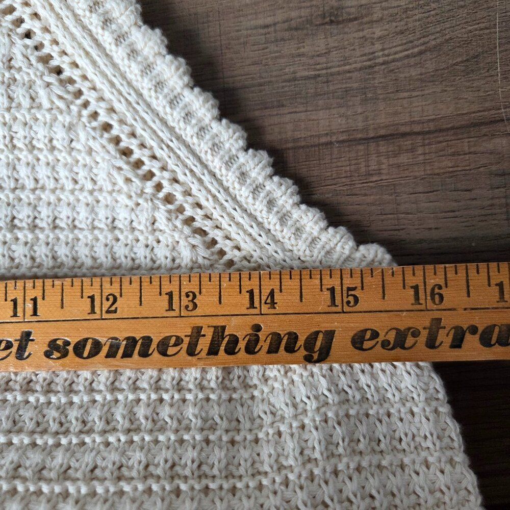 NEVER WORN UNIVERSAL THREAD CREAM HALTER NECK CRO… - image 15